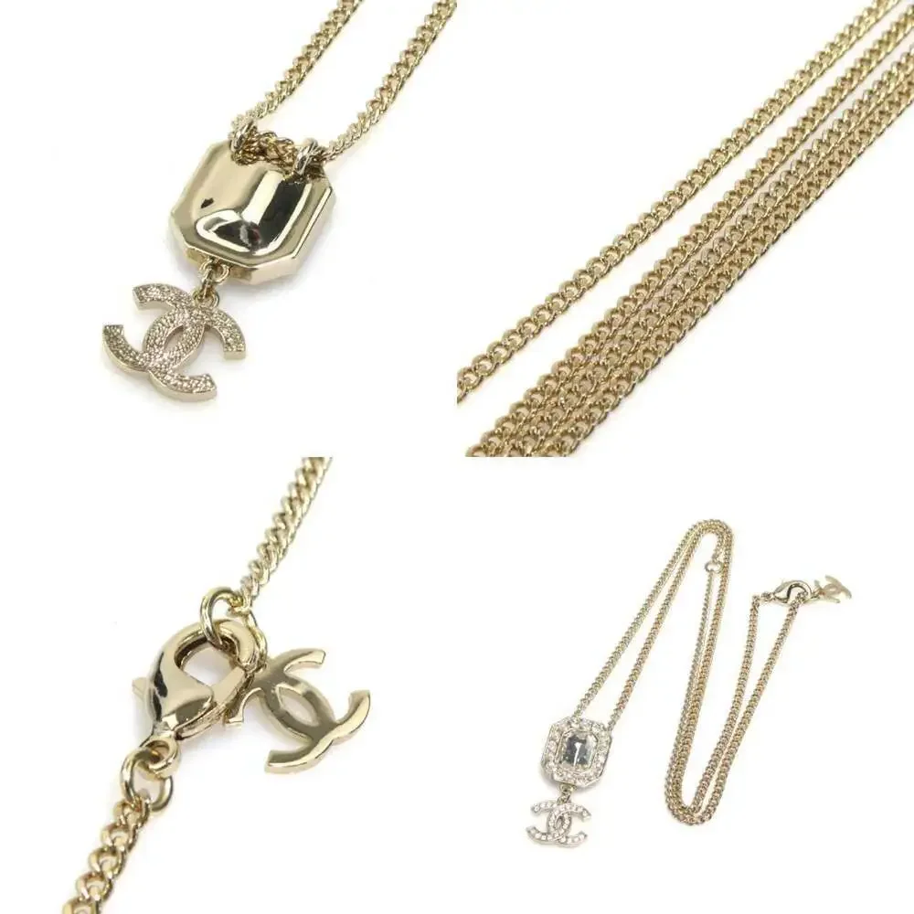 CHANEL Gold Necklace